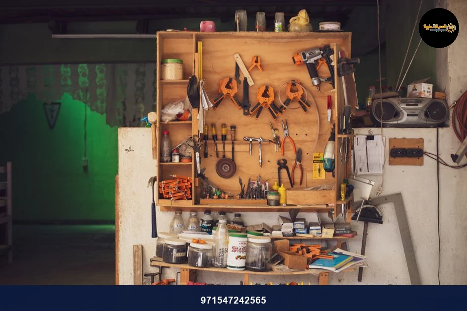 A detailed view of an organized workbench with tools in a traditional Mexican carpentry workshop.